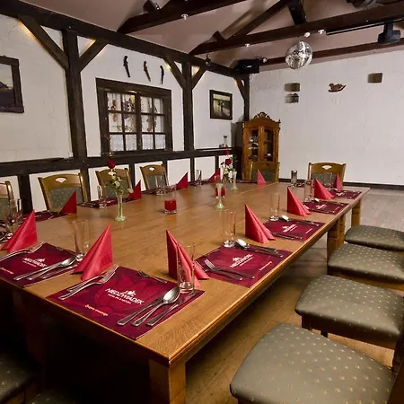 Niedzwiadek 3* Wdzydze Kiszewskie