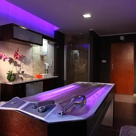 Niedzwiadek Hotel 3*