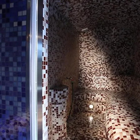 Niedzwiadek 3* Wdzydze Kiszewskie