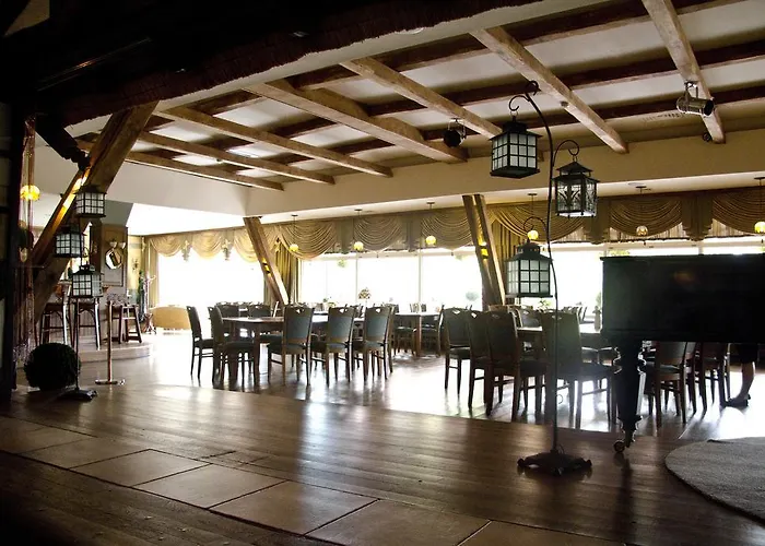 Niedźwiadek Hotel Wdzydze Kiszewskie